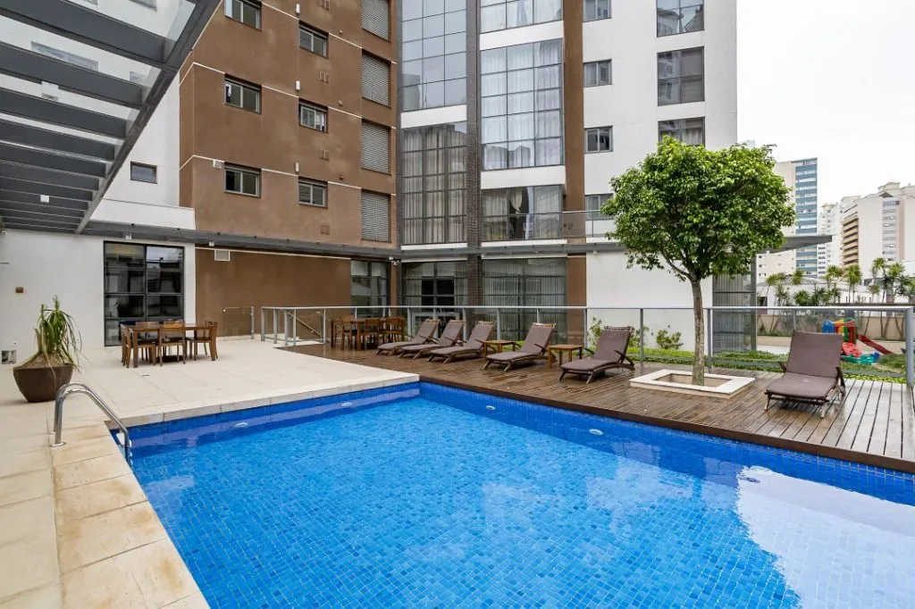 Apartamento com 3 quartos e 160 m², cozinha com fogão a gás — photo 39