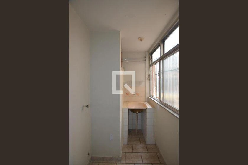 2 quartos e banheira: apartamento de 45 m² — photo 6