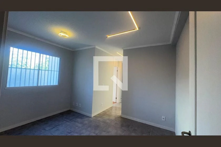 Apartamento de 2 quartos com 44 m² e boa conservação — photo 7
