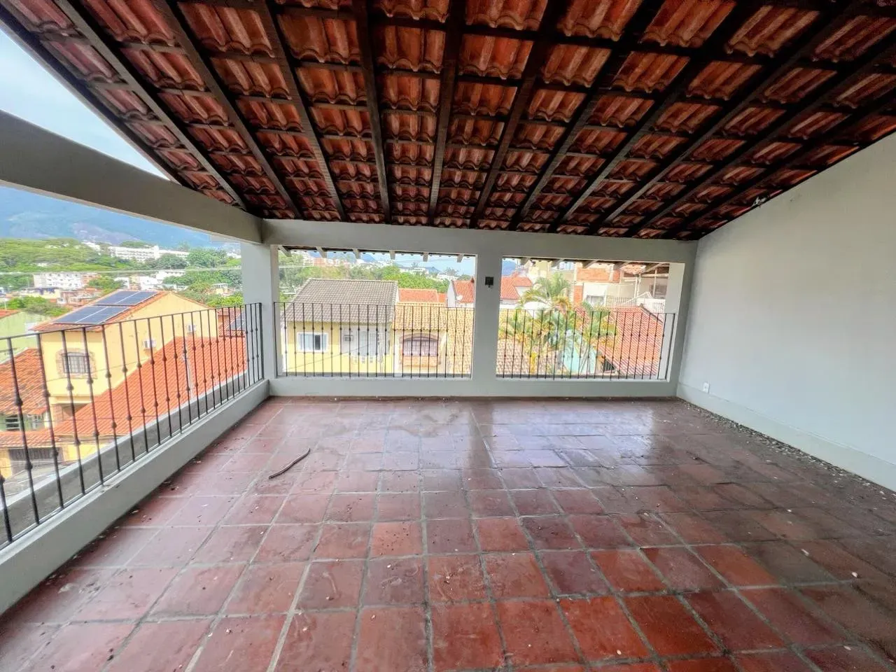 House, 285 m², with a grill on the balcony — photo 8