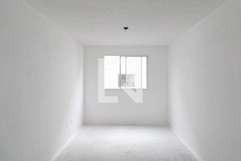 2-bedroom apartment in a building with a gym — photo 35