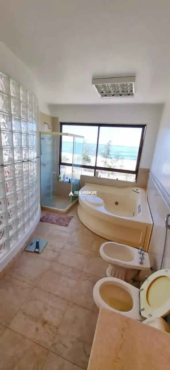 Furnished apartment with 3 bedrooms and 5 bathrooms — photo 8