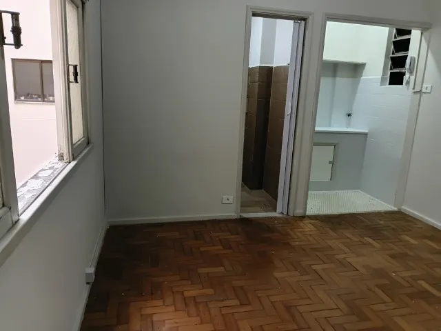 Monoambiente con piso de madera o laminado en Rio de Janeiro — photo 12