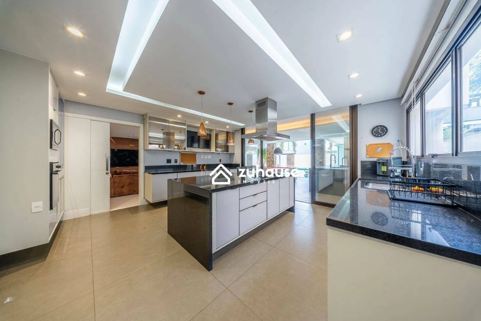 Unfurnished house with 4 bedrooms and open-plan kitchen — photo 14
