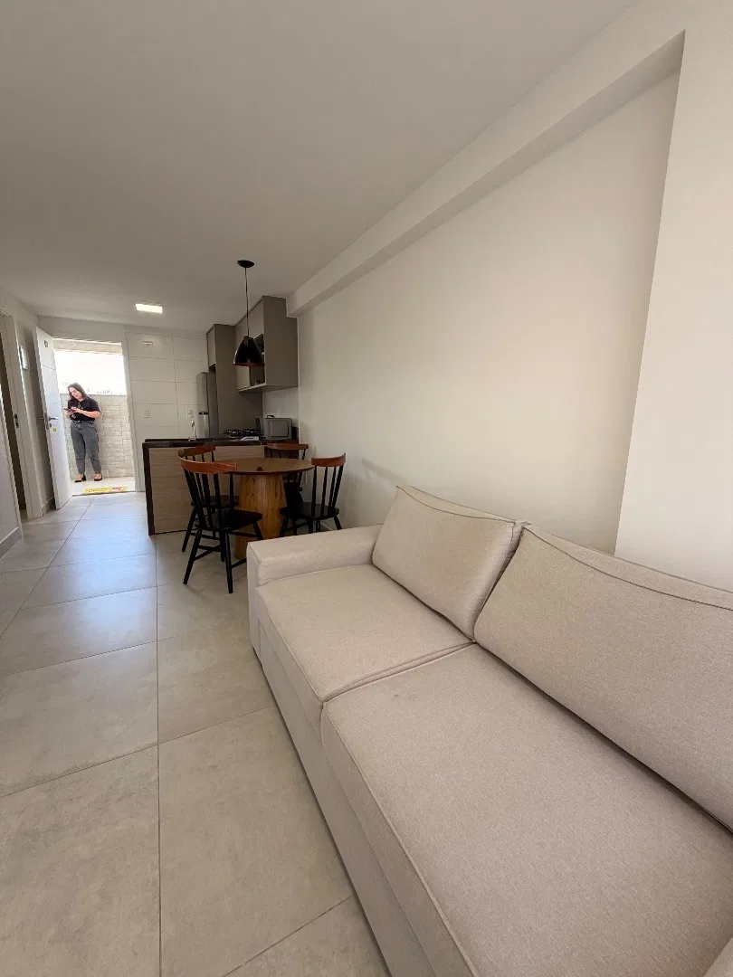 Furnished 58 m² apartment with open-plan gas kitchen — photo 4