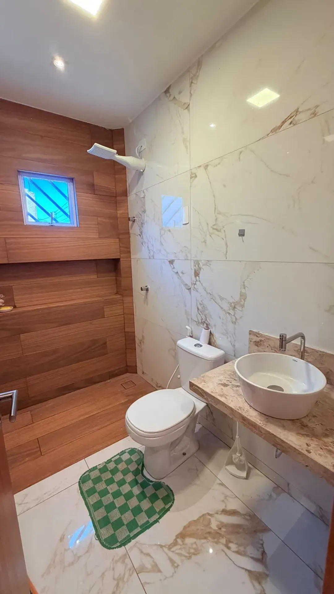 Casa de 4 dormitorios con balcón gourmet en João Pessoa — photo 16