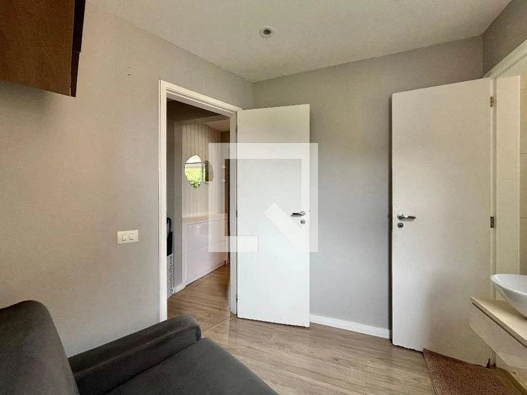 Furnished apartment, 130 m², with floor-to-ceiling windows — photo 32