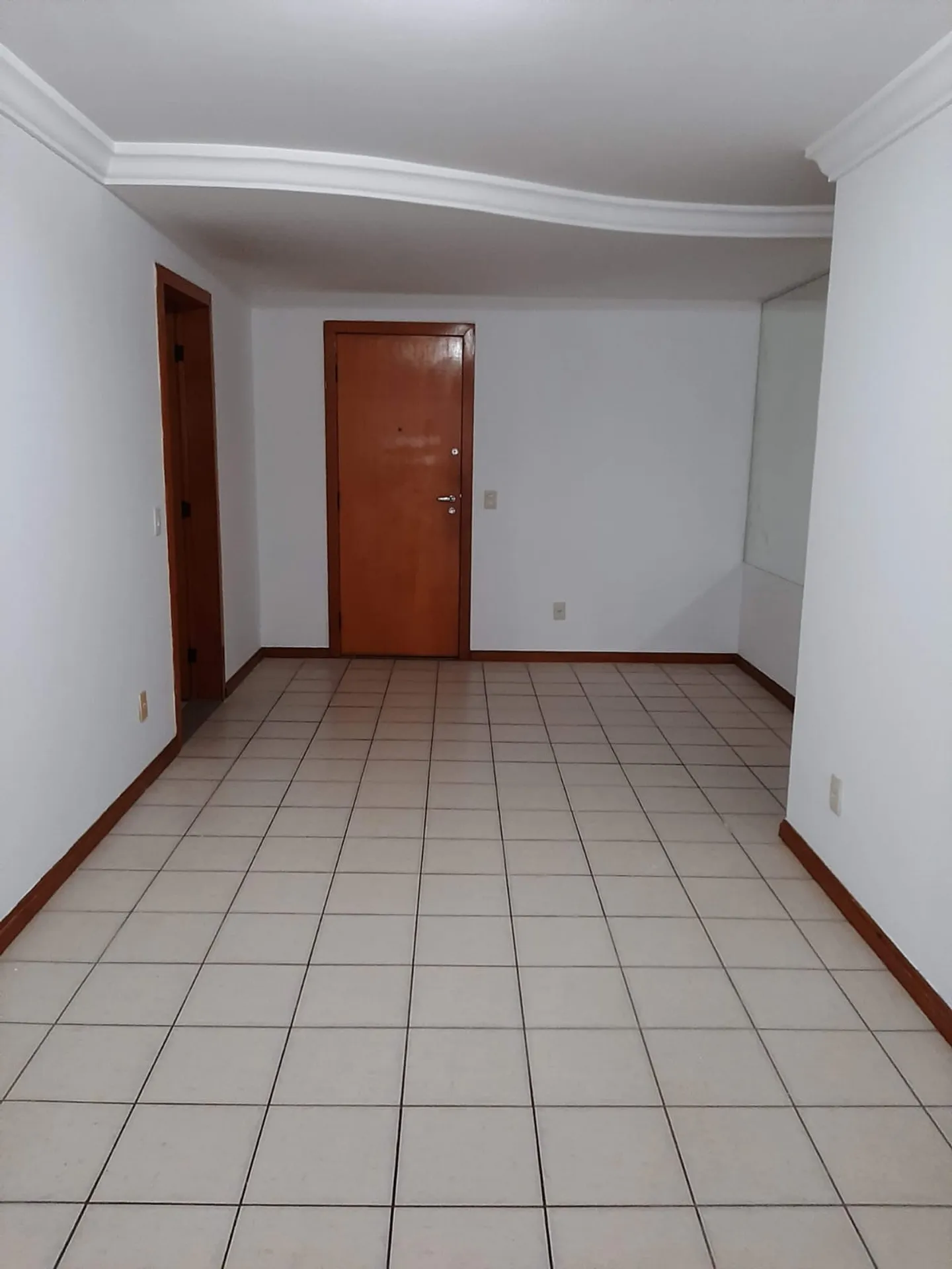 70 m² apartment with 2 bedrooms and 2 bathrooms — photo 2
