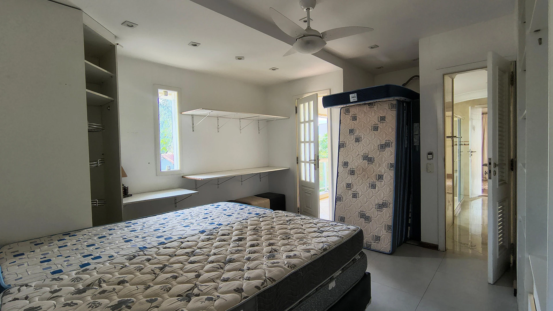 Furnished house with 7 bedrooms and open-plan kitchen — photo 28