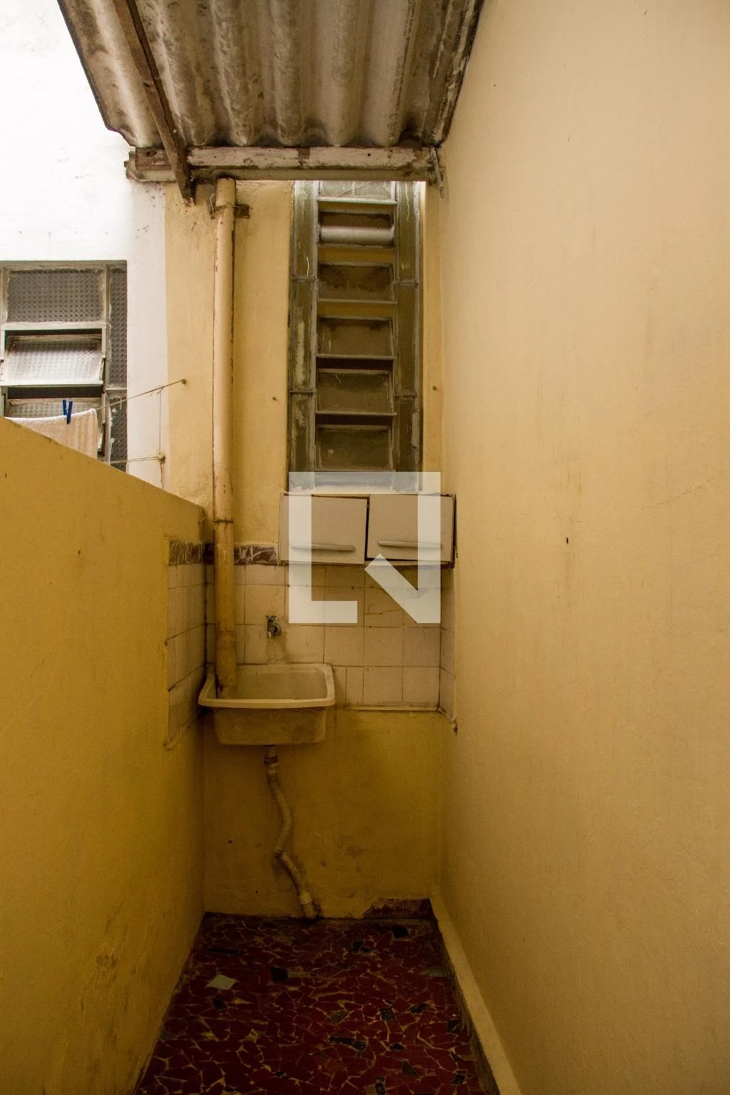 Деревянный пол или ламинат и 2 спальни: квартира 57 м² — photo 10