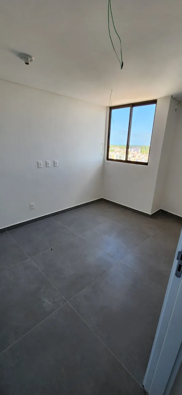 3-bedroom apartment in a building with a gym — photo 9