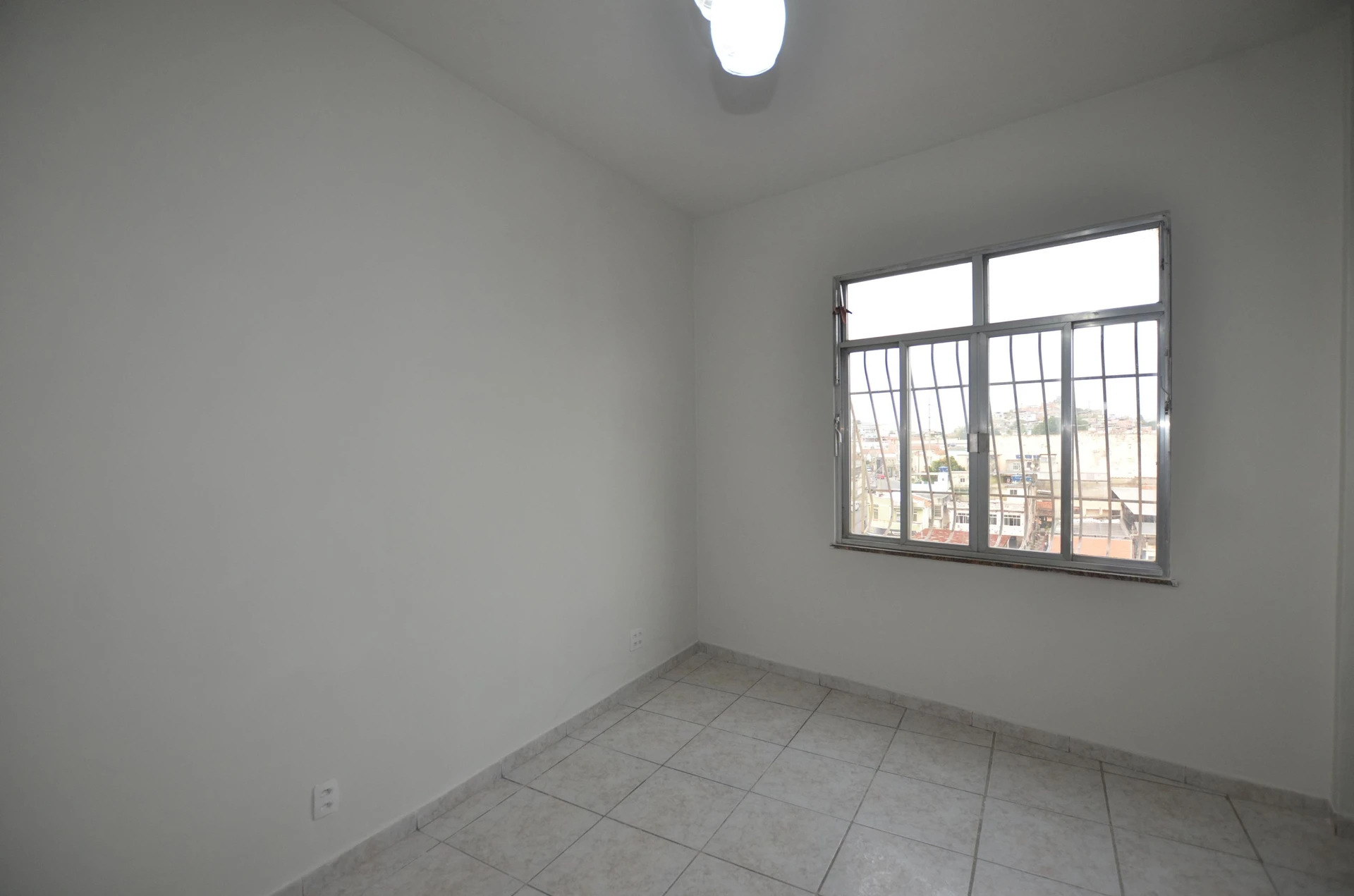 3-bedroom apartment with 2 bathrooms and no parking — photo 24