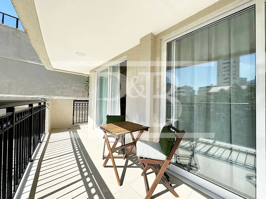 Furnished 2-bedroom apartment with 90 m² and parking — photo 24