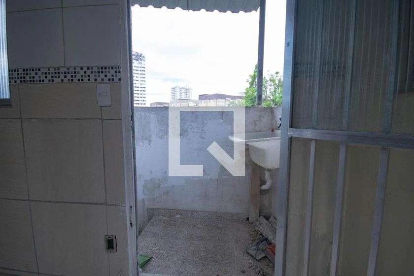 40 m² studio with balcony and 1 bathroom — photo 11