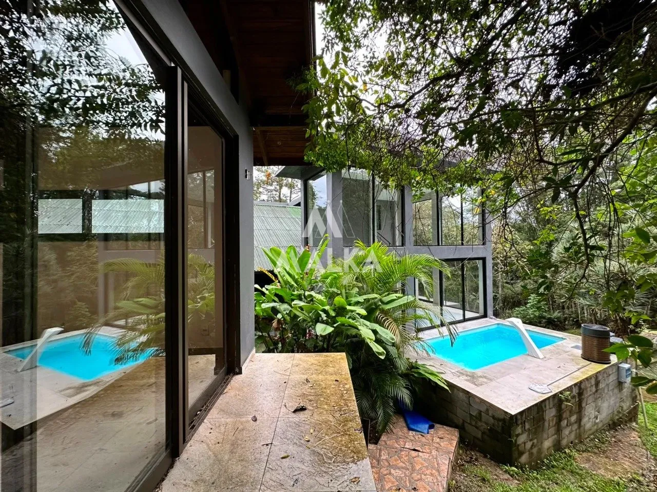 Casa mobiliada com 4 suítes e cozinha aberta a gás — photo 29