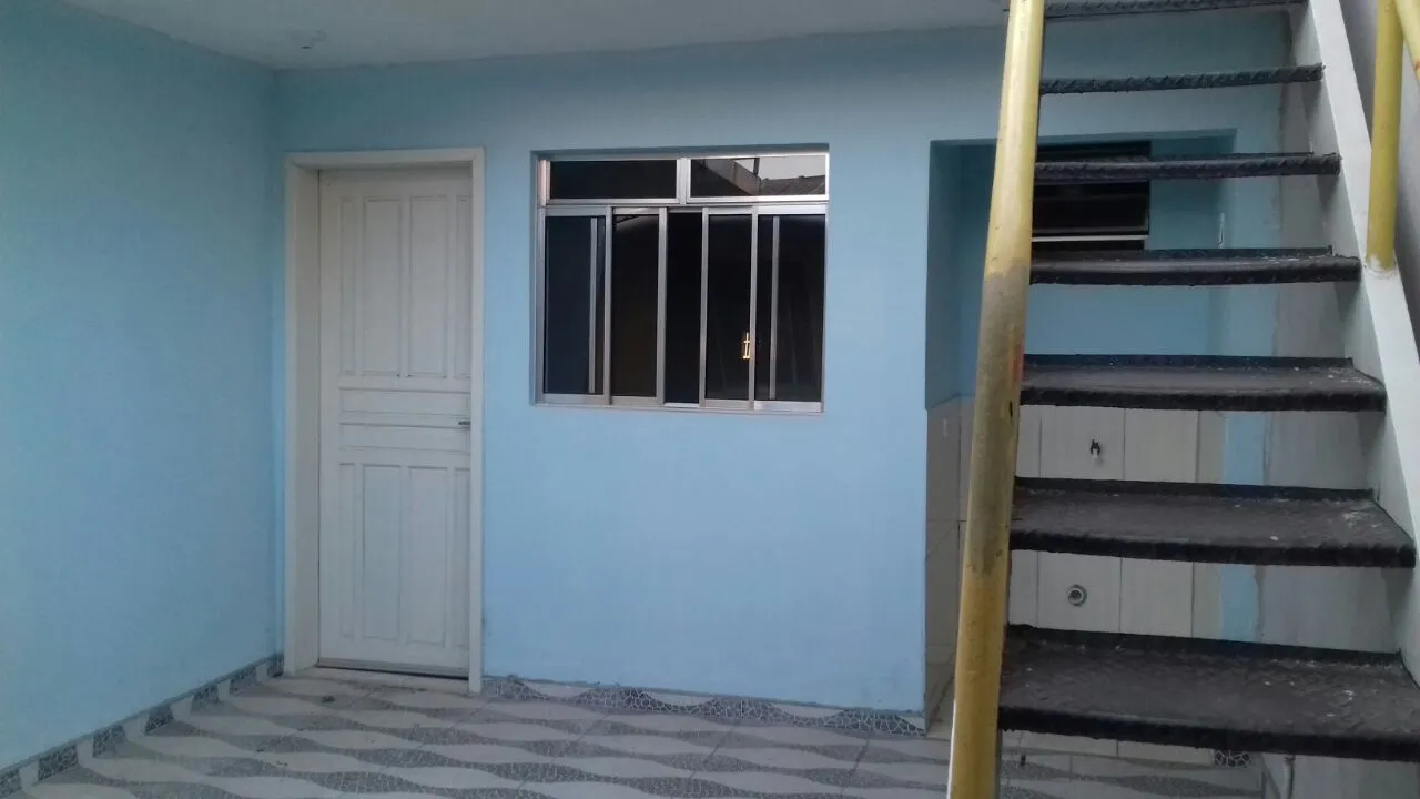 1-bedroom apartment with 1 bathroom and a small kitchenette — photo 6