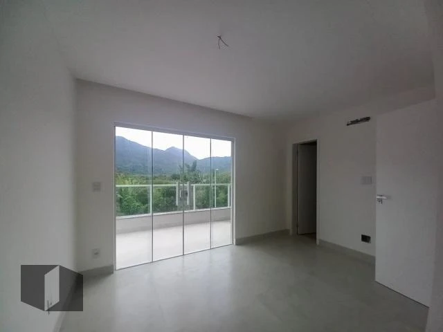 House with 4 bedrooms and 5 bathrooms, 2 parking spaces — photo 21