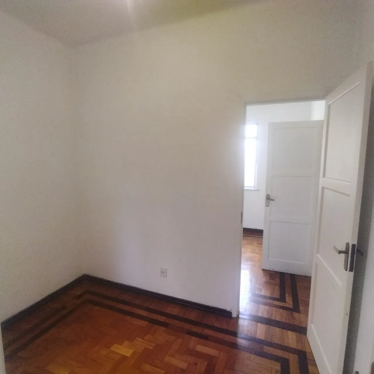 Apartment with 3 bedrooms and a separate kitchen — photo 12
