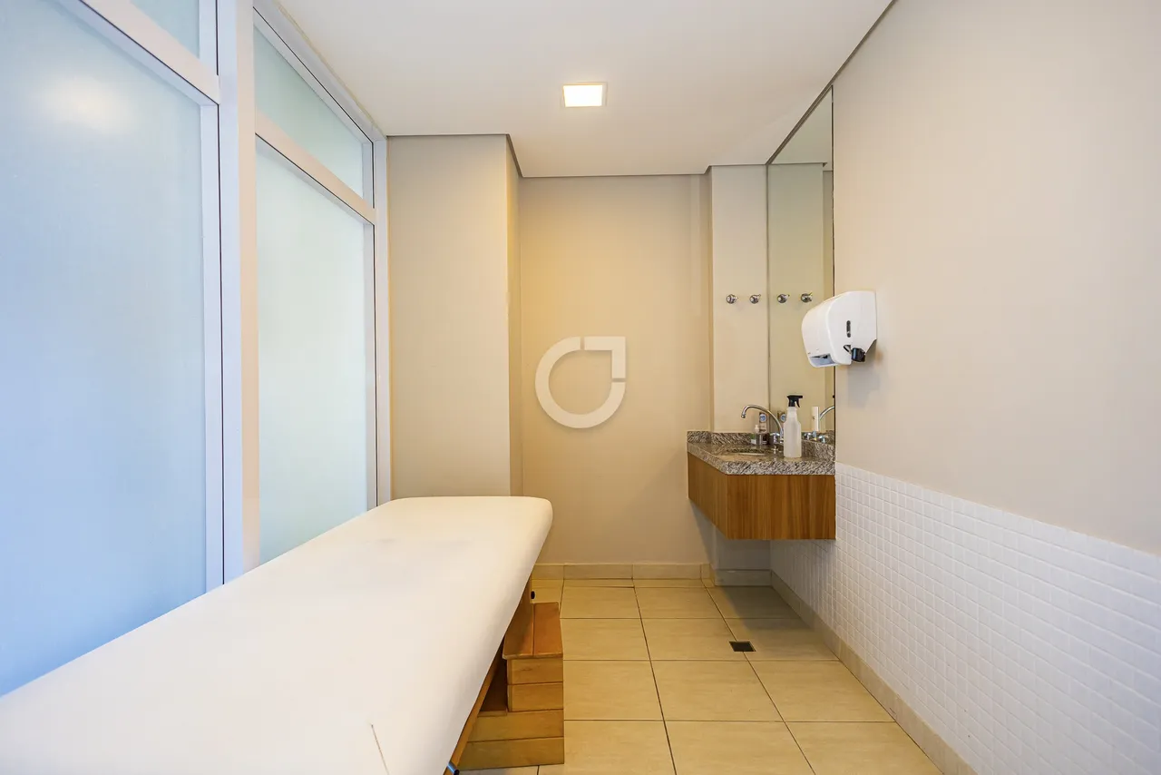 Furnished studio with 1 bedroom and 1 bathroom — photo 19