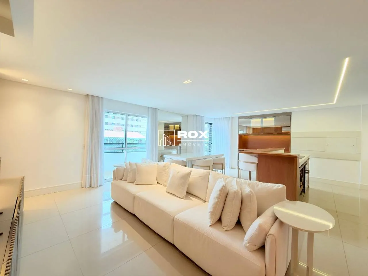 3-bedroom apartment with a jacuzzi in Curitiba — photo 5