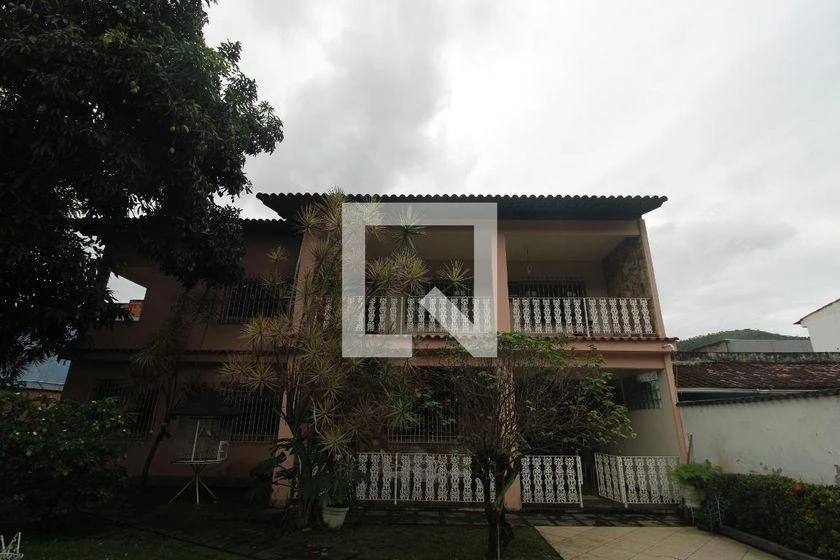 House, 370 m², with a grill on the balcony — photo 44