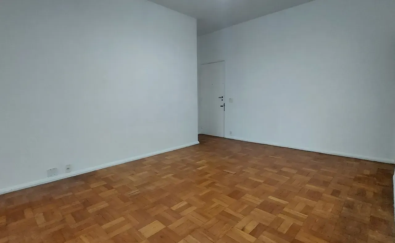 Unfurnished apartment with 3 bedrooms and 2 bathrooms — photo 6