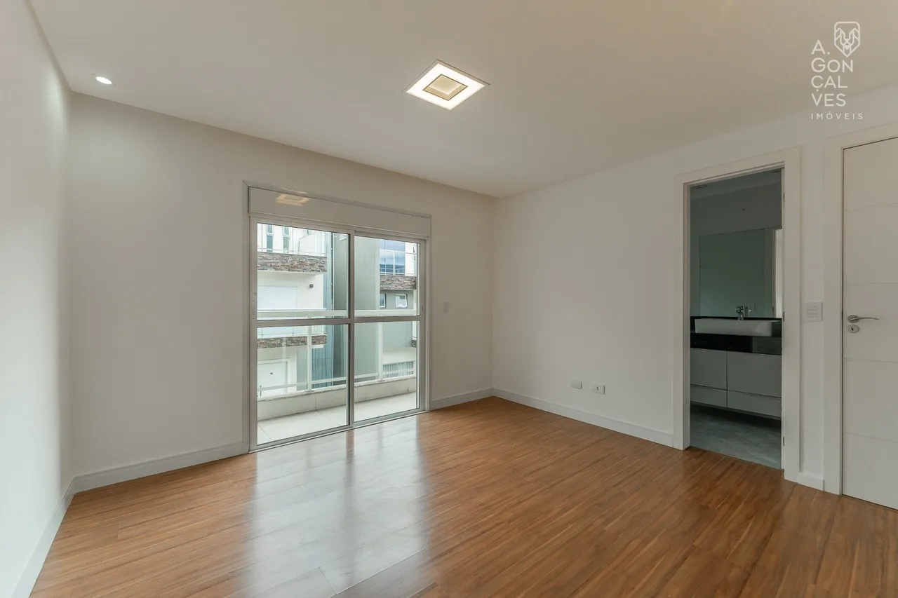 Casa com 3 quartos e 4 banheiros com 3 vagas — photo 10