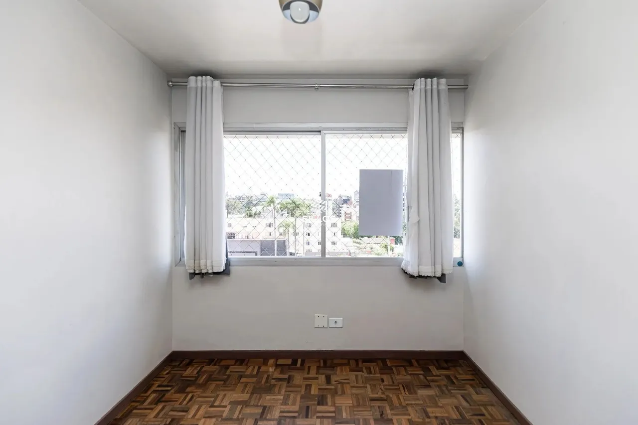 Unfurnished 3-bedroom apartment with 2 bathrooms — photo 11