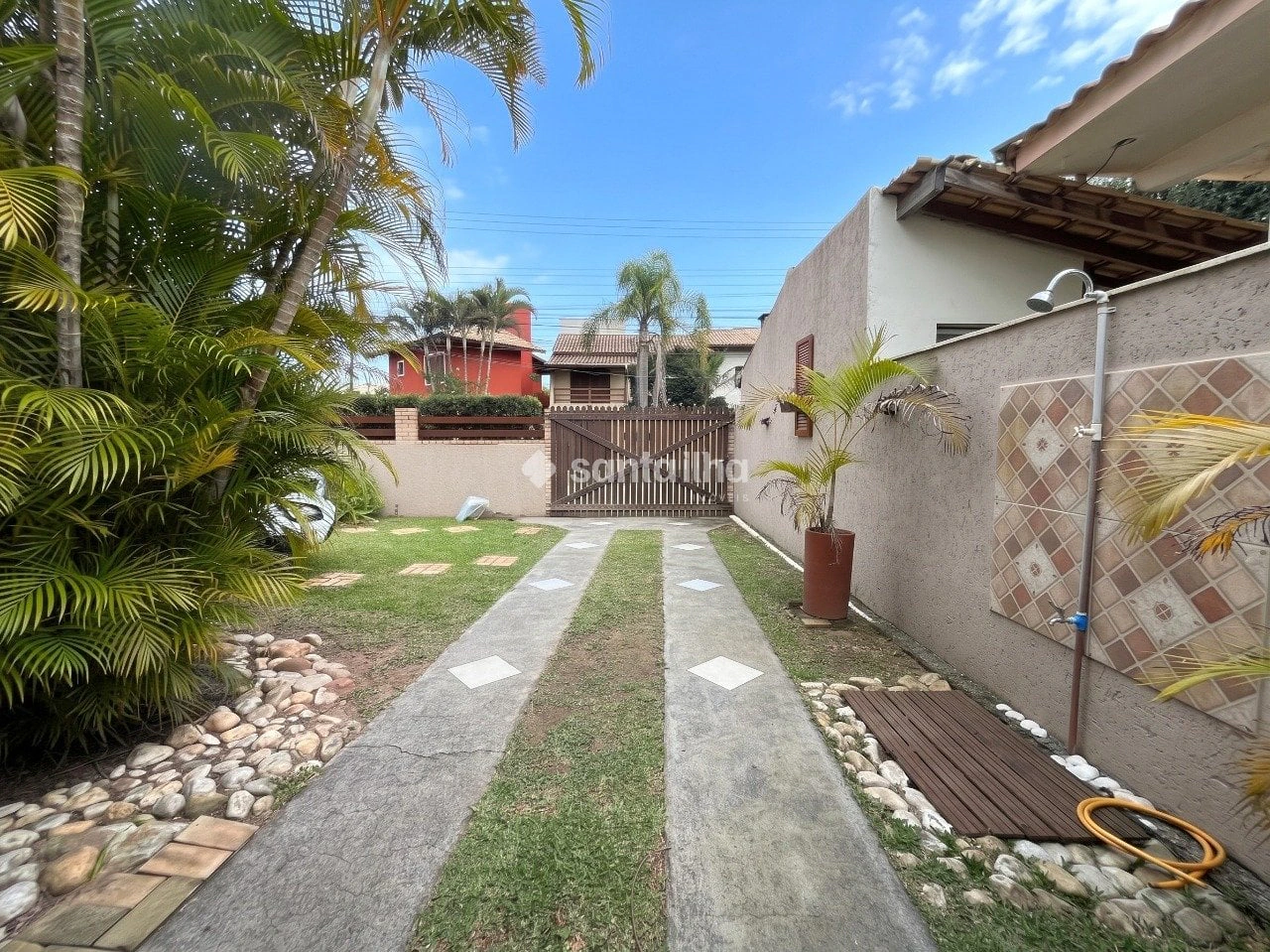 One-bedroom house with a private BBQ — photo 15