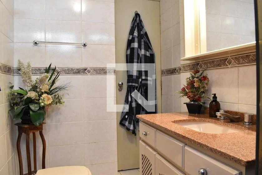 3-bedroom apartment with a home office in Curitiba — photo 30