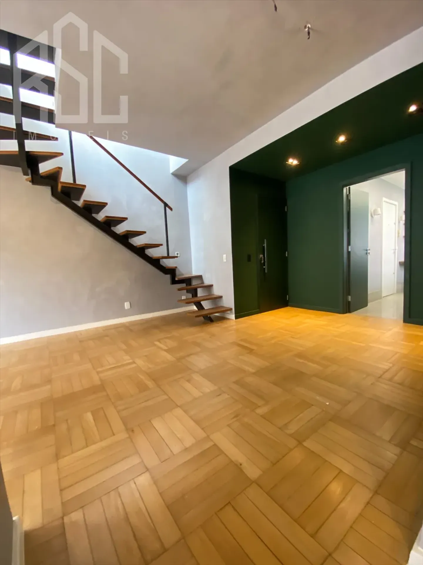 145 m² duplex penthouse with 2 bedrooms and 3 baths — photo 30