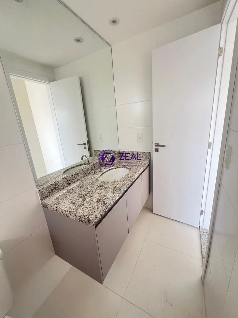 Apartment with 3 bedrooms and 5 bathrooms plus 3 parking spots — photo 29