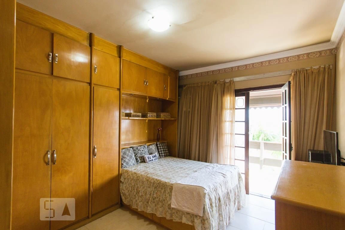 Furnished house with 4 bedrooms and 2 en-suites — photo 22