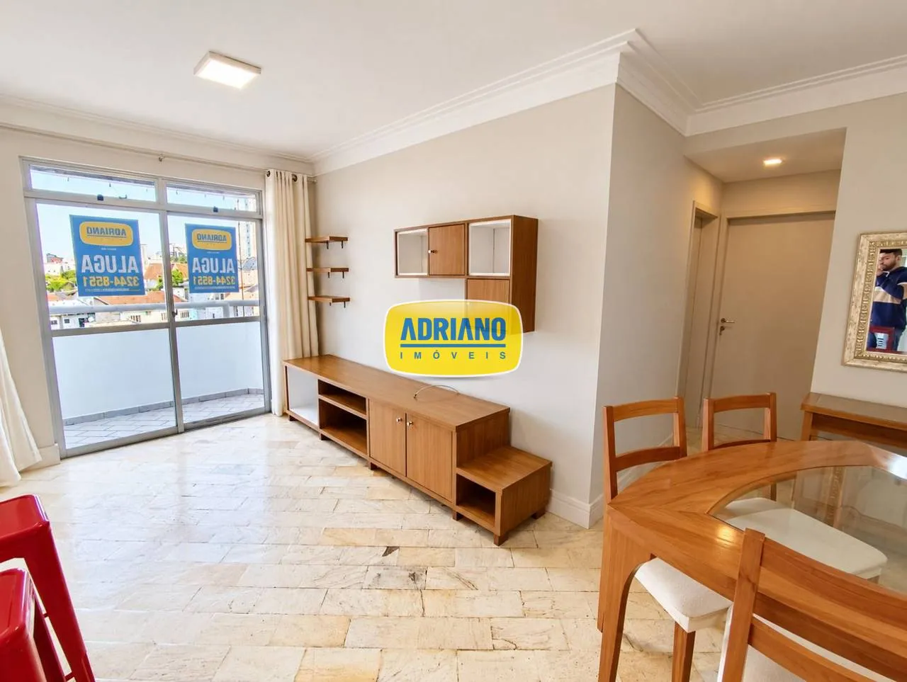 2-bedroom apartment with a washing machine in Florianópolis