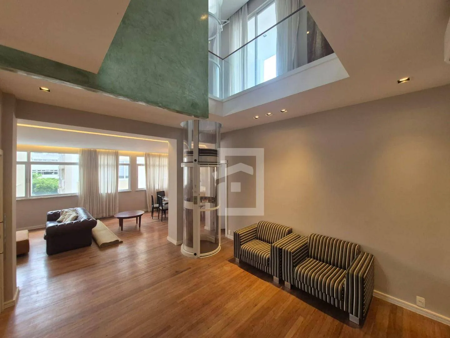 Apartamento com 5 quartos e 5 banheiros, 2 vagas — photo 2