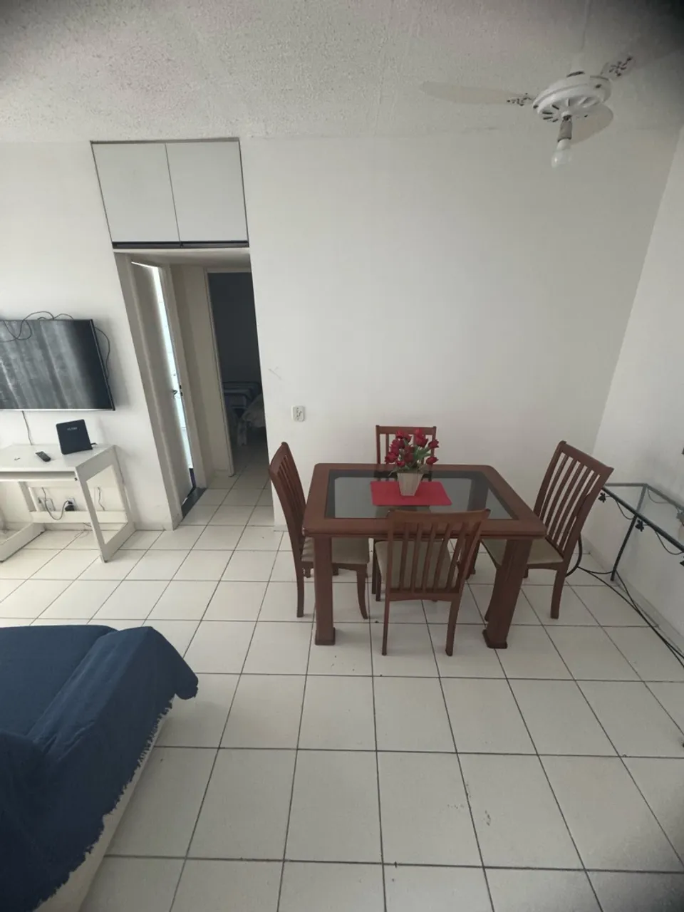 2-bedroom apartment in a building with a gym — photo 7
