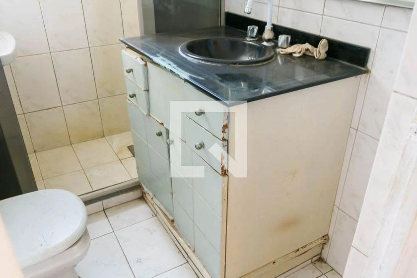 2-bedroom apartment with a washing machine — photo 36