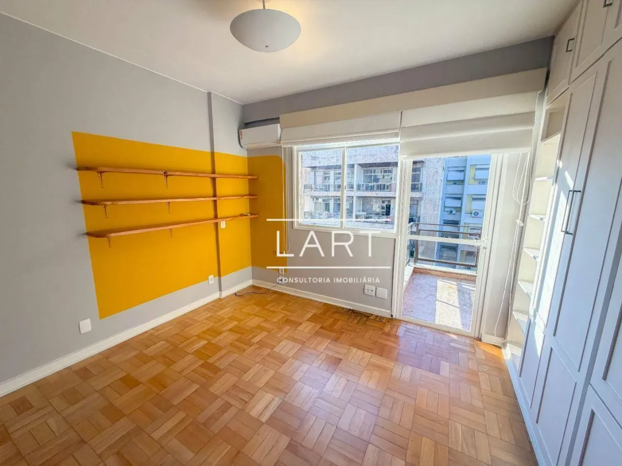 Duplex-style apartment with 2 bedrooms and balcony grill — photo 12