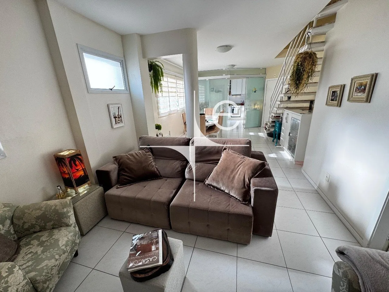 Furnished apartment with 3 en-suite rooms and 177 m²