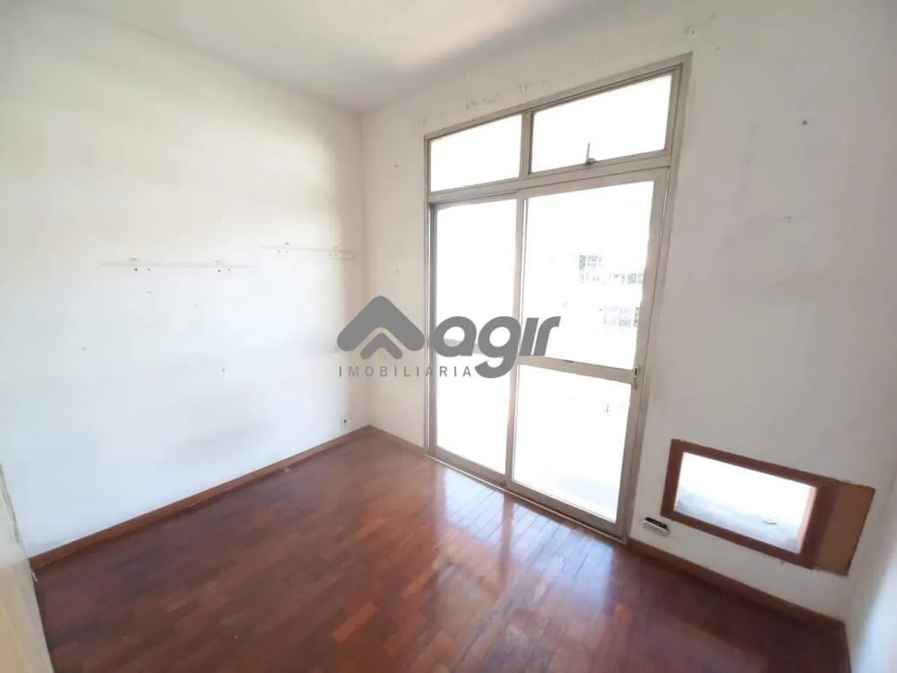 4-bedroom apartment with balcony and 2 parking spots — photo 13