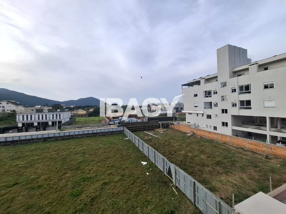 Меблированная квартира 48 м²: 1 спальня и парковка — photo 35