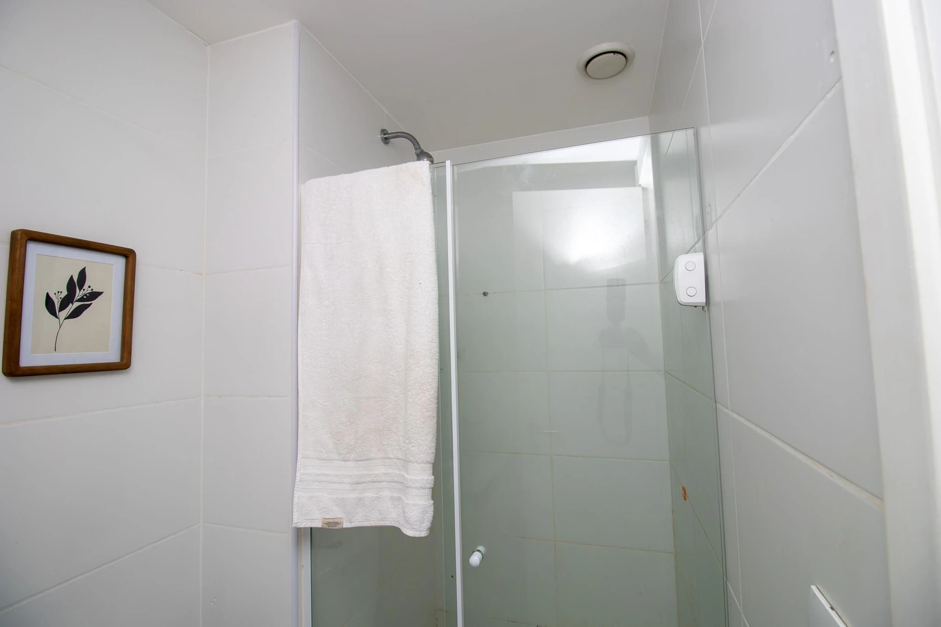 Furnished apartment, 65 m², with a glass-enclosed balcony — photo 37