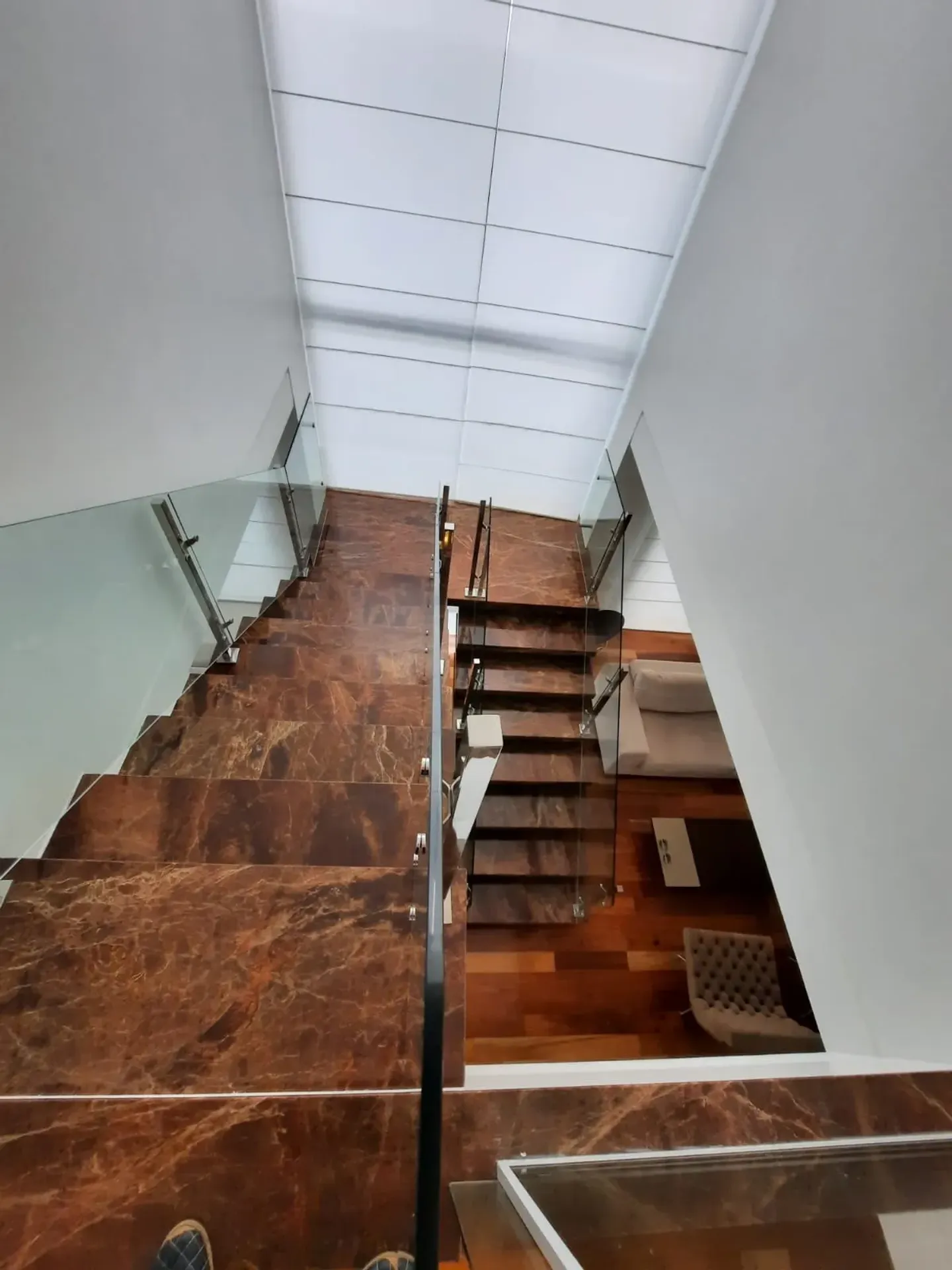 House with 7 bedrooms and an open-plan kitchen — photo 40
