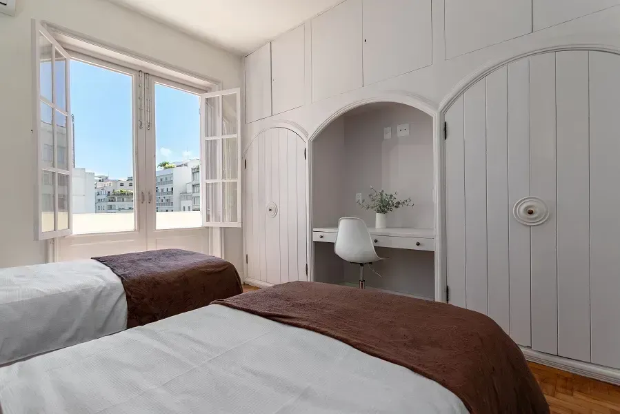 Unfurnished apartment with 3 bedrooms and 3 bathrooms — photo 33
