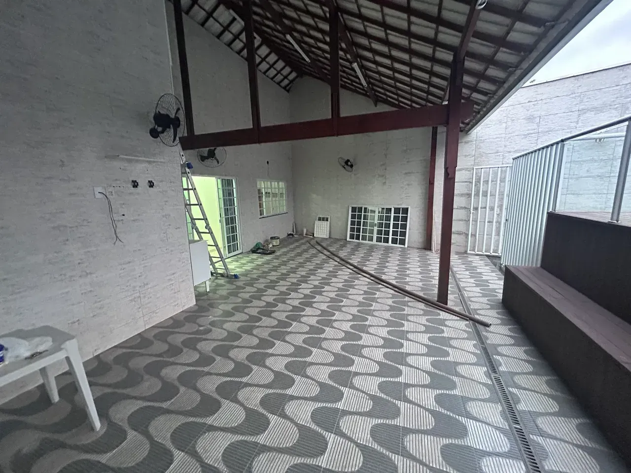 House, 200 m², with a grill on the balcony — photo 14