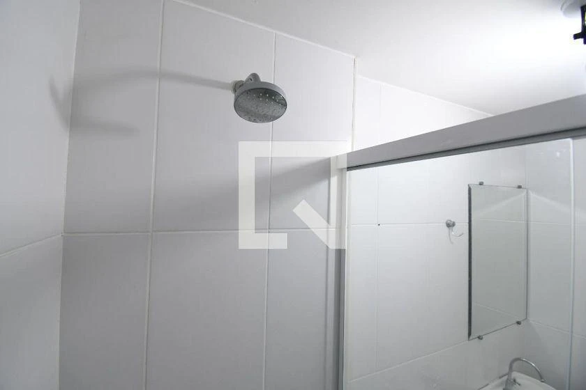 Wood or laminate floors in a 2-bedroom apartment, 86 m² — photo 31