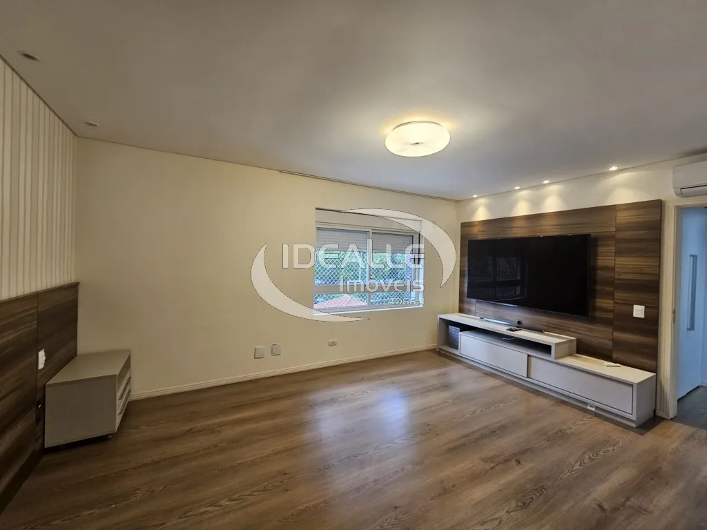 Apartamento de 3 suites con 335 m² y balcón — photo 23