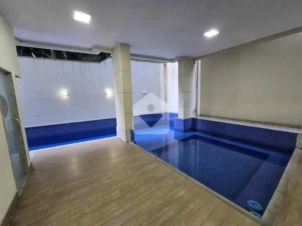 Furnished apartment with 3 bedrooms and 5 bathrooms — photo 40