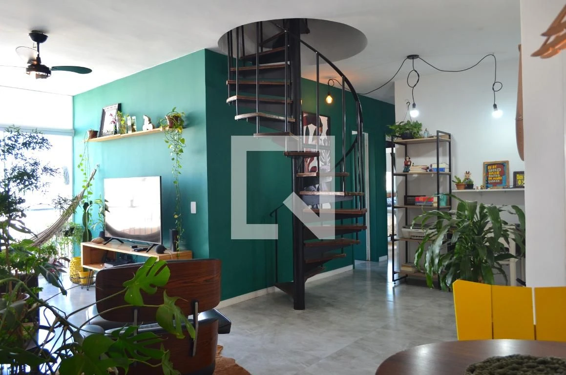 3-bedroom apartment in a building with a pool — photo 53