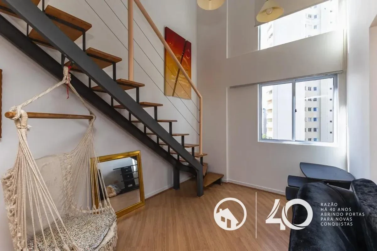 Furnished apartment, 67 m², with a glass-enclosed balcony — photo 12